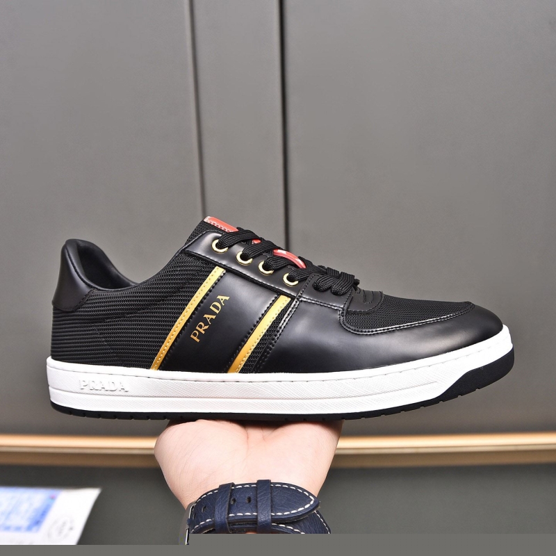 Pra*a casual shoes